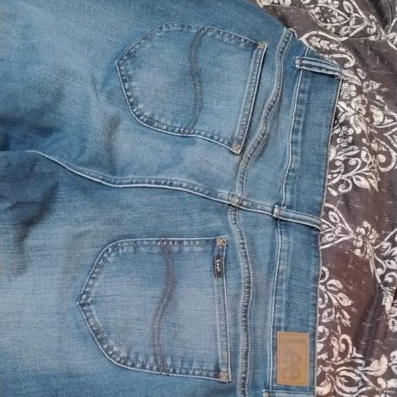 Lee Denim Straight Leg Jeans in Blue - Picture 7 of 8